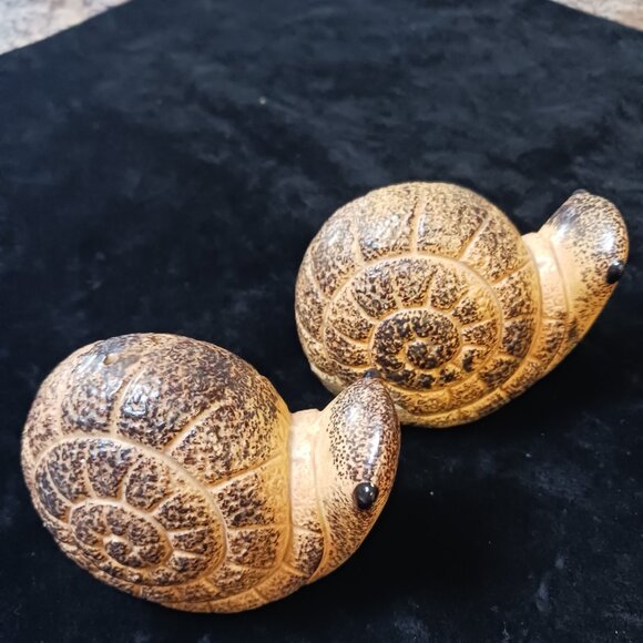 Vintage Snail S&P Shaker MCM Speckled Ceramic Kitchen Kitsch Cottagecore - Picture 3 of 13